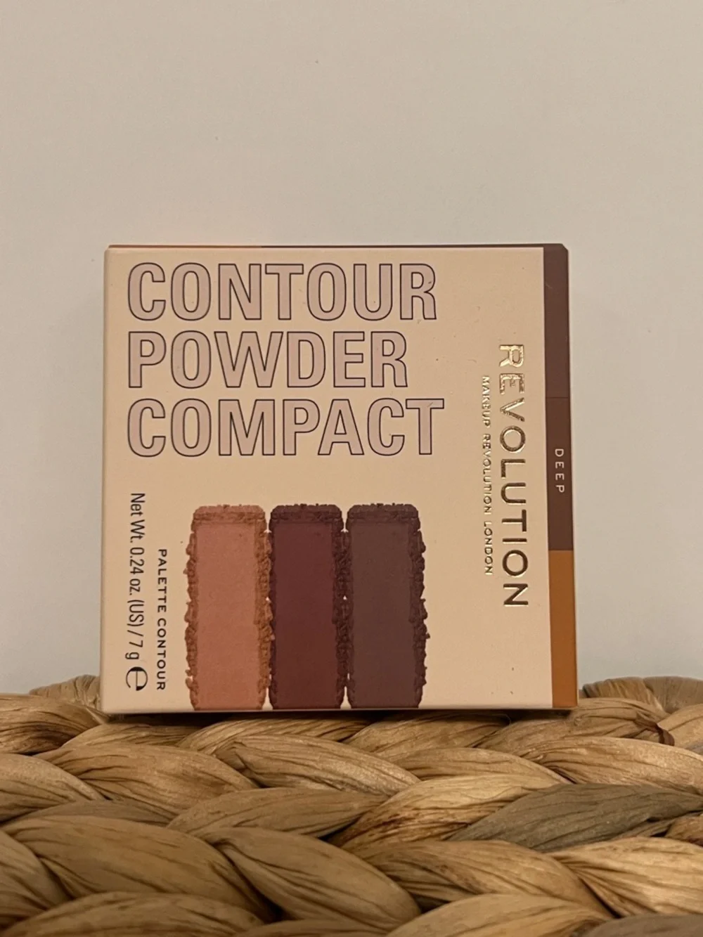 Revolution Contour Powder Compact